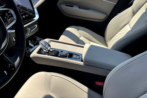 New 2026 Volvo XC90 B6 Plus image 10