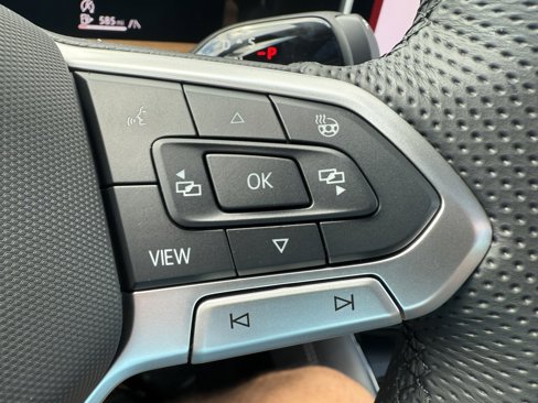 New 2025 Volkswagen Tiguan SEL R-Line image 16