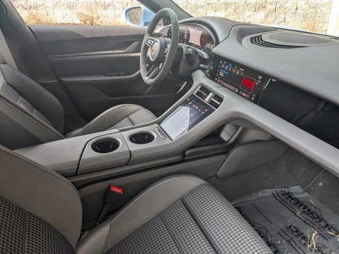 New 2025 Porsche Taycan image 25