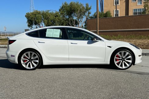 Used 2018 Tesla Model 3 Performance image 3