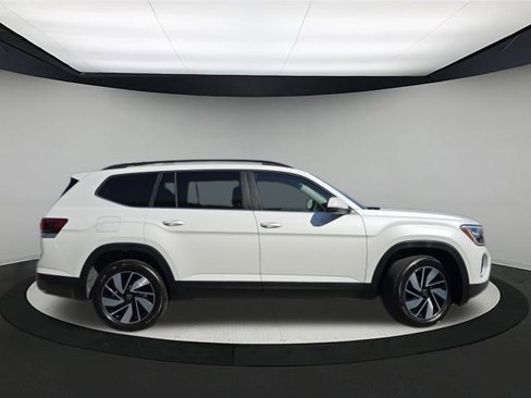 New 2026 Volkswagen Atlas SE image 8