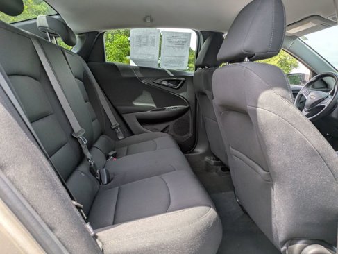Used 2024 Chevrolet Malibu RS image 30