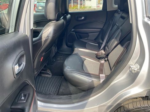 Used 2019 Jeep Compass Trailhawk image 9