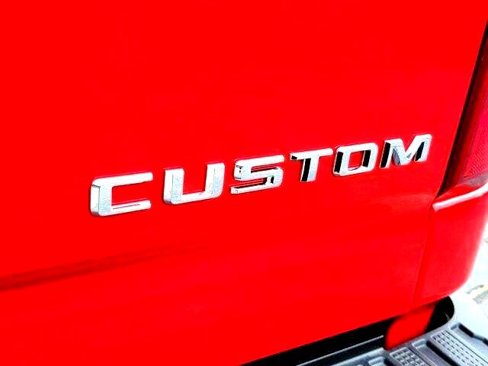 Used 2025 Chevrolet Silverado 2500 Custom image 10