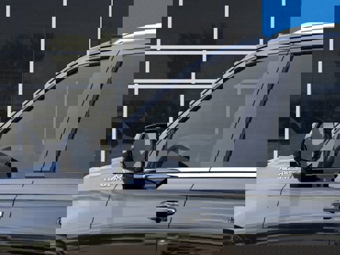 New 2025 Chevrolet Suburban High Country image 36