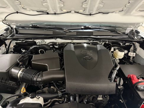 Used 2023 Toyota Tacoma SR image 11