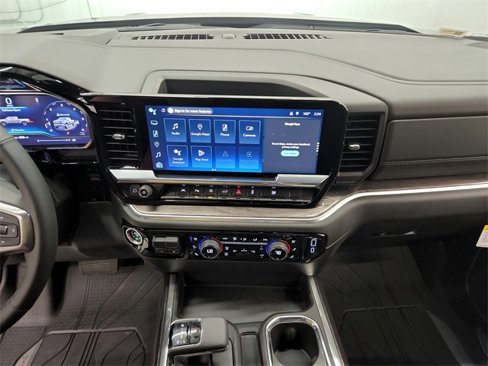 Used 2025 Chevrolet Silverado 1500 LTZ image 24