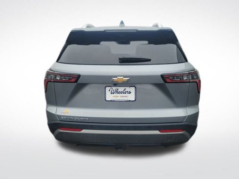 Used 2025 Chevrolet Equinox LT w/ Convenience Package II image 4