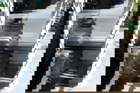 Used 2017 Toyota Tacoma SR5 image 16