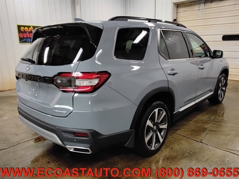 Used 2025 Honda Pilot Touring image 6