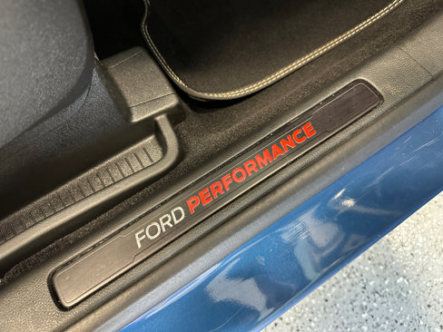 Used 2019 Ford Edge ST w/ Convenience Package image 27