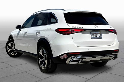 Used 2025 Mercedes-Benz GLC 350e 4MATIC image 11