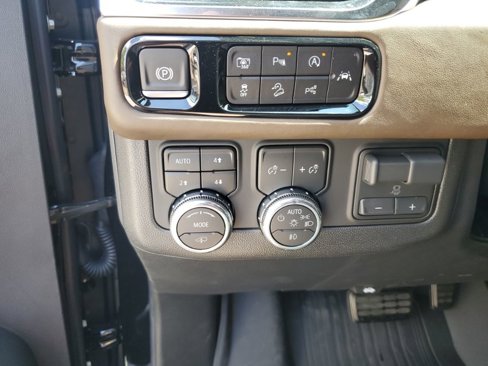 New 2026 GMC Yukon Denali Ultimate w/ LPO, Floor Liner Package image 34
