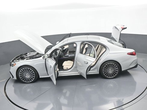 Used 2025 Mercedes-Benz E 350 Sedan image 76