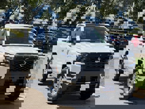 New 2026 Nissan Frontier S image 2