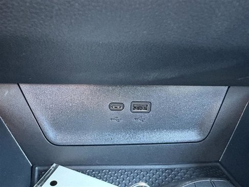 New 2026 Chevrolet Equinox LT w/ Convenience Package II image 17