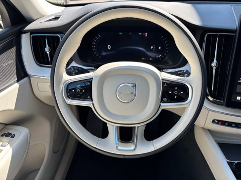 New 2026 Volvo XC60 B5 Ultra w/ Climate Package image 10