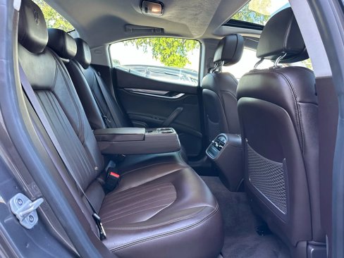 Used 2018 Maserati Ghibli GranLusso image 32