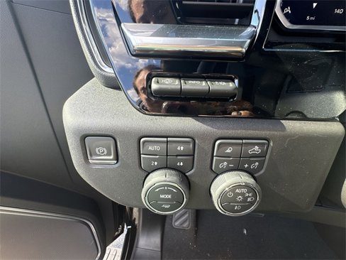 New 2026 Chevrolet Silverado 1500 High Country w/ Midnight Edition image 18
