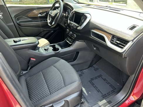 Used 2020 GMC Terrain SLE w/ Driver Convenience Package image 16