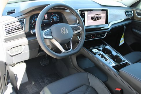 New 2026 Volkswagen Atlas SE image 8