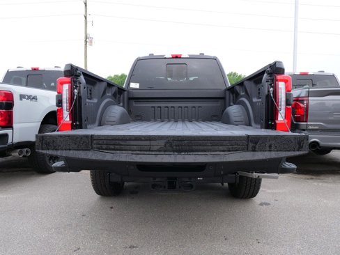 New 2025 Ford F350 Platinum w/ FX4 Off-Road Package image 5