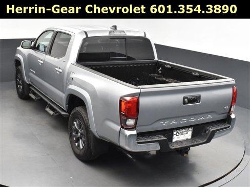 Used 2023 Toyota Tacoma SR5 image 34
