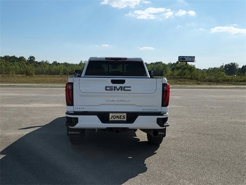 Used 2024 GMC Sierra 2500 Denali Ultimate image 6