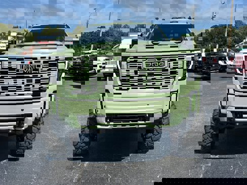 New 2025 GMC Sierra 2500 Denali w/ Denali Reserve Package image 3