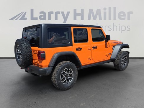 New 2025 Jeep Wrangler Unlimited Rubicon w/ Steel Bumper Group image 5