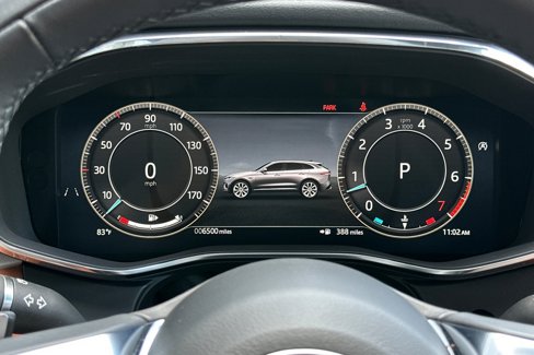 Used 2025 Jaguar F-PACE R-Dynamic S image 29