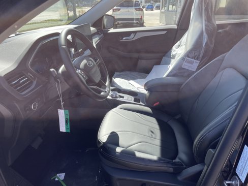 New 2026 Ford Escape SE image 10