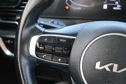 Used 2023 Kia Sportage EX image 18