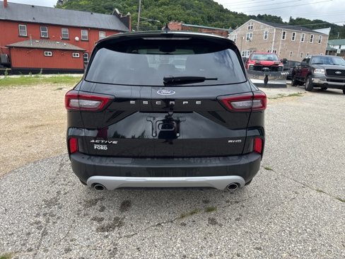 New 2025 Ford Escape Active w/ Active Premium Tech Pack image 4