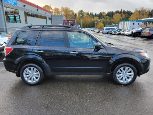 Used 2011 Subaru Forester 2.5X Premium w/ All-Weather Pkg image 8