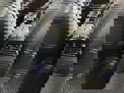 New 2025 Audi A8 L 3.0T image 13