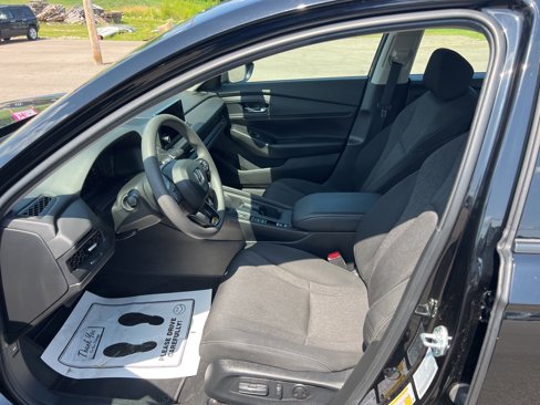 Used 2024 Honda Accord EX image 12