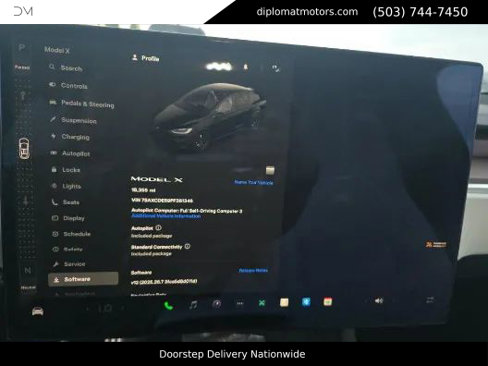 Used 2023 Tesla Model X image 10