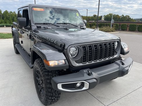 New 2025 Jeep Gladiator Sport image 30
