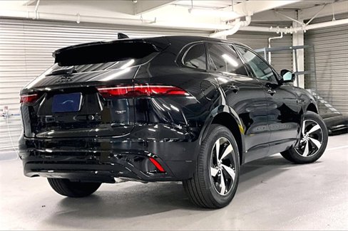 New 2026 Jaguar F-PACE R-Dynamic S image 4