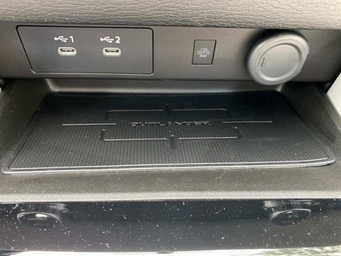 New 2025 Mitsubishi Outlander SE image 11