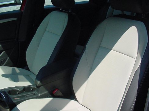 Used 2020 Volkswagen Jetta R-Line w/ R-Line Cold Weather Package image 13