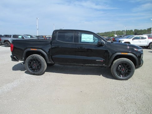 New 2026 GMC Canyon AT4 w/ Technology Plus Package image 3