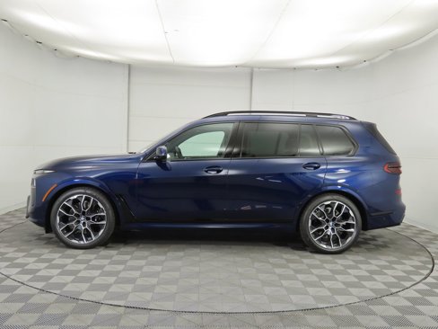 New 2026 BMW X7 xDrive40i w/ Executive Package image 8