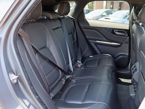 Used 2020 Jaguar F-PACE Prestige image 29