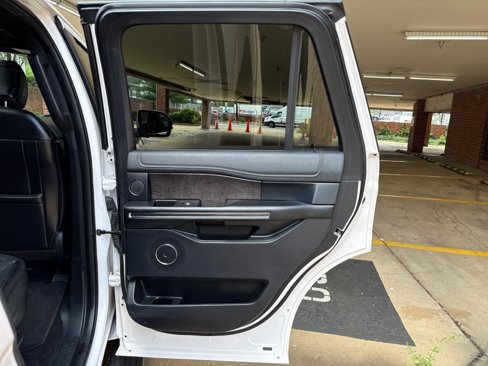 Used 2019 Ford Expedition Limited w/ Equipment Group 302A image 15