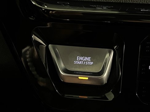 Used 2024 GMC Sierra 1500 AT4 w/ Technology Package image 38