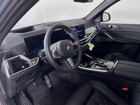 New 2026 BMW X5 xDrive40i w/ M Sport Package image 13