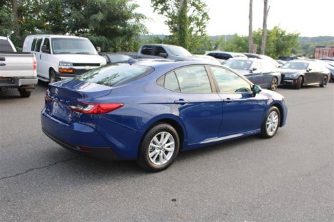 Used 2025 Toyota Camry LE image 8