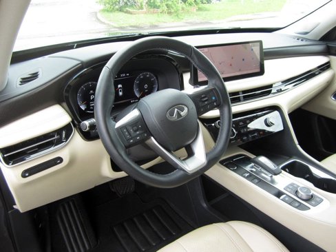 Used 2023 INFINITI QX60 Sensory w/ Cargo Package image 7